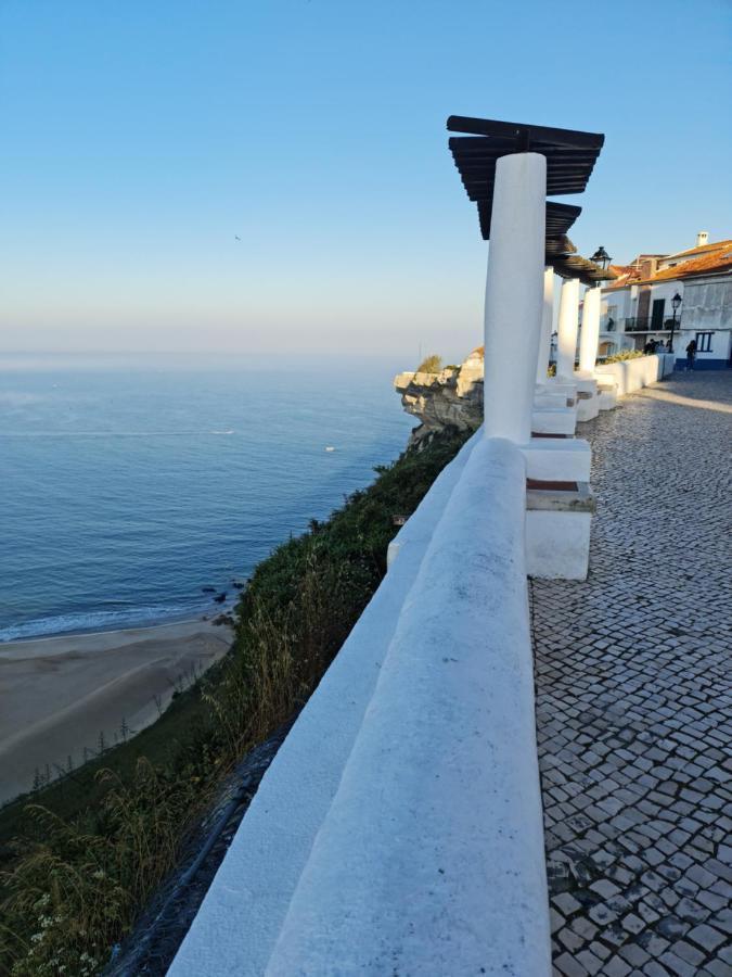 White Swell By Sitio Da Nazare Lägenhet Exteriör bild